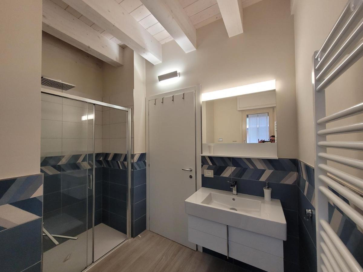 Garda View - Nuovo Appartamento Con Solarium Vista Lago ภายนอก รูปภาพ