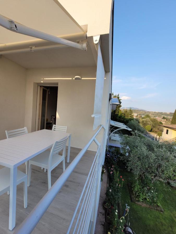 Garda View - Nuovo Appartamento Con Solarium Vista Lago ภายนอก รูปภาพ